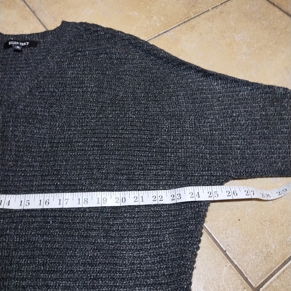 Ellen Tracy Women's Grey Knit Sweater Top Size Medium - Picture 6 of 8